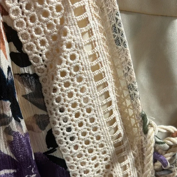 NWT Torrid Floral Lace Gauze Boho Dress Size 3X 22/24 Cream Purple Peasant Sleev - Picture 5 of 6